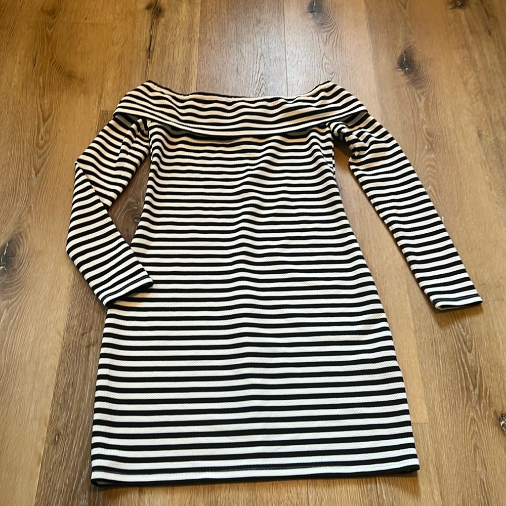 Trina Turk Off The Shoulder Long Sleeve Striped Black & White Dress XS
